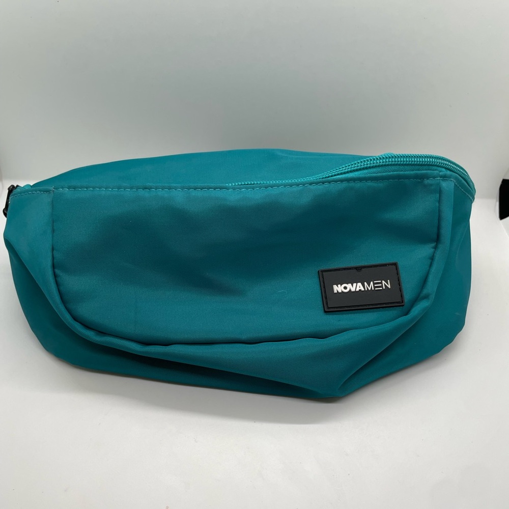 Novamen Sling crossbody bag